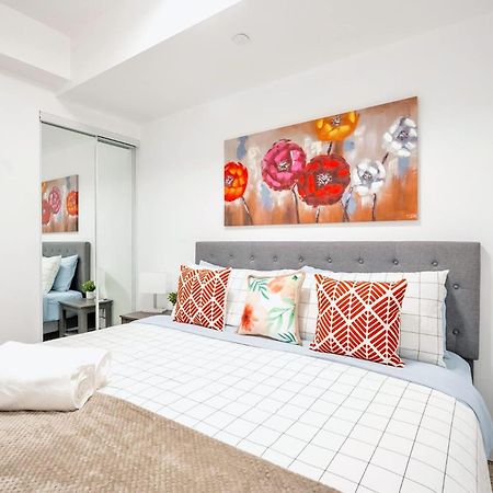 Spacious 2Br Apartment - Regent Park Near Downtown Торонто Экстерьер фото